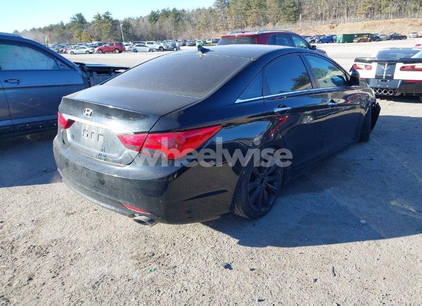 Photo 4 of 2011 Hyundai Sonata SE (VIN 5NPEC4ACXBH222791)