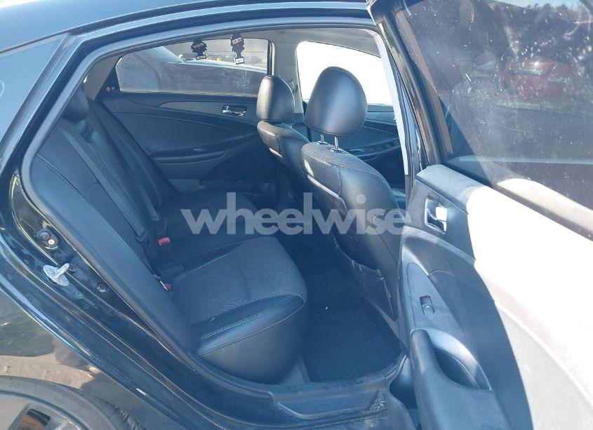 Photo 8 of 2011 Hyundai Sonata SE (VIN 5NPEC4ACXBH222791)