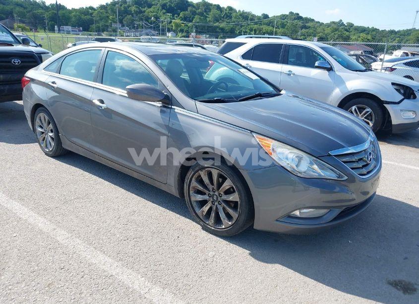 2011 Hyundai Sonata SE (VIN 5NPEC4ACXBH270033) main photo