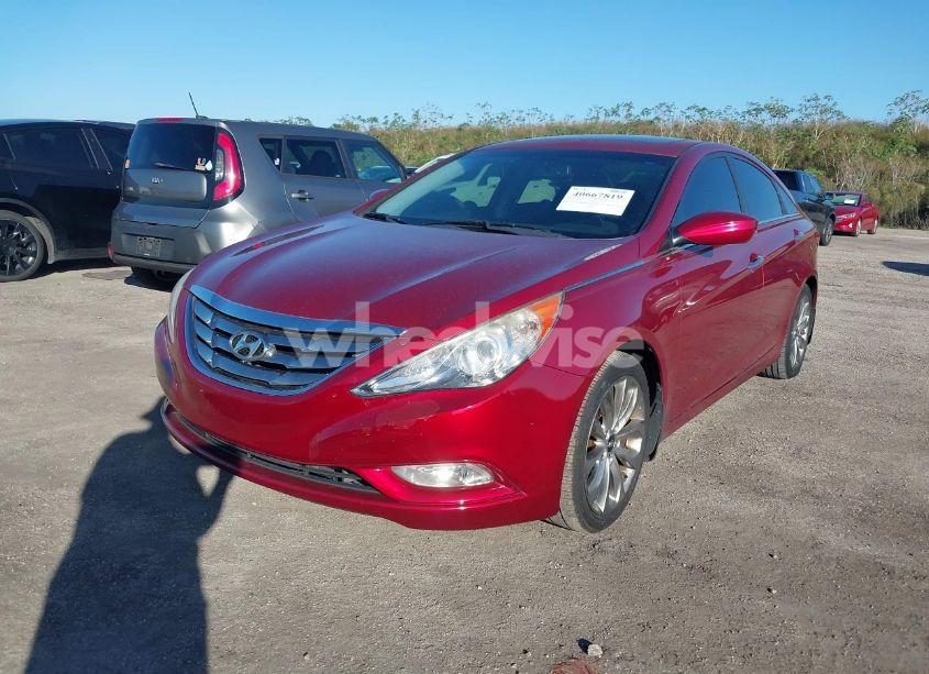 Photo 2 of 2011 Hyundai Sonata SE (VIN 5NPEC4ACXBH293361)