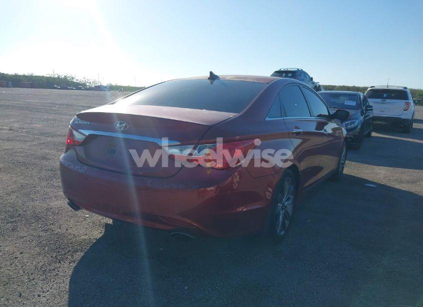 Photo 4 of 2011 Hyundai Sonata SE (VIN 5NPEC4ACXBH293361)