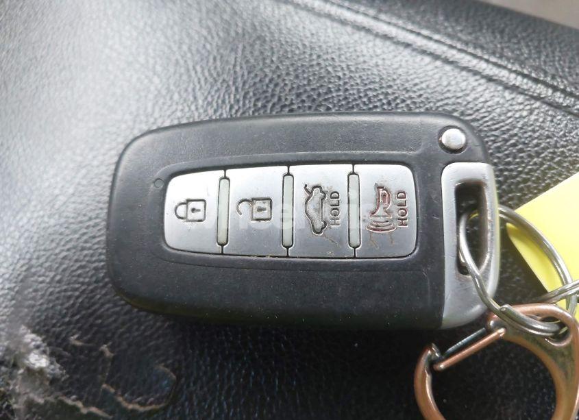 Photo 11 of 2012 Hyundai Sonata SE (VIN 5NPEC4ACXCH339921)