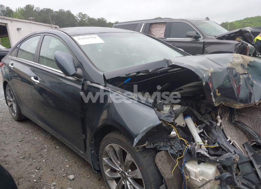 Photo 13 of 2012 Hyundai Sonata SE (VIN 5NPEC4ACXCH339921)