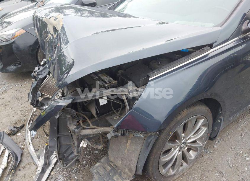 Photo 6 of 2012 Hyundai Sonata SE (VIN 5NPEC4ACXCH339921)