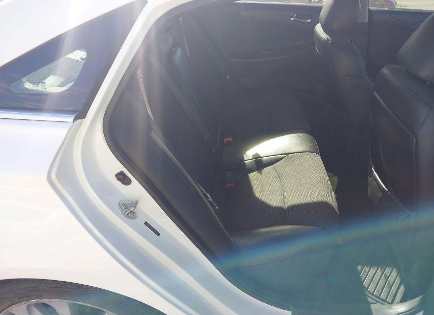 Photo 8 of 2012 Hyundai Sonata SE (VIN 5NPEC4ACXCH364933)