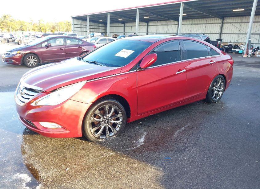 Photo 2 of 2012 Hyundai Sonata SE (VIN 5NPEC4ACXCH374569)