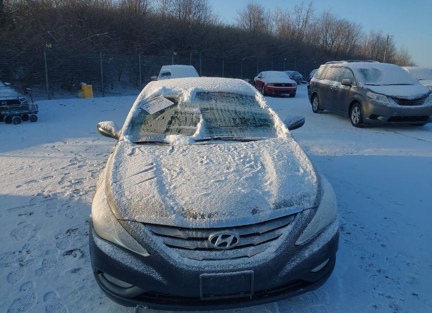 Photo 6 of 2012 Hyundai Sonata SE (VIN 5NPEC4ACXCH385555)