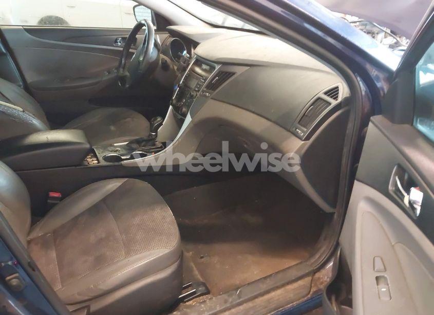 Photo 5 of 2012 Hyundai Sonata SE (VIN 5NPEC4ACXCH412592)