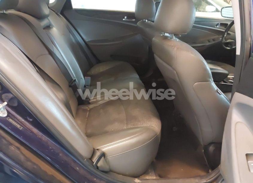 Photo 8 of 2012 Hyundai Sonata SE (VIN 5NPEC4ACXCH412592)