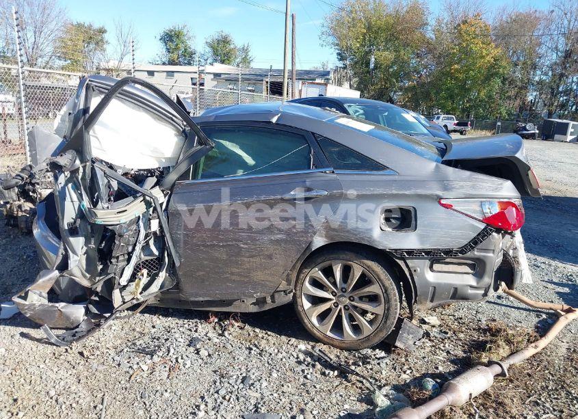 Photo 13 of 2012 Hyundai Sonata SE (VIN 5NPEC4ACXCH456737)