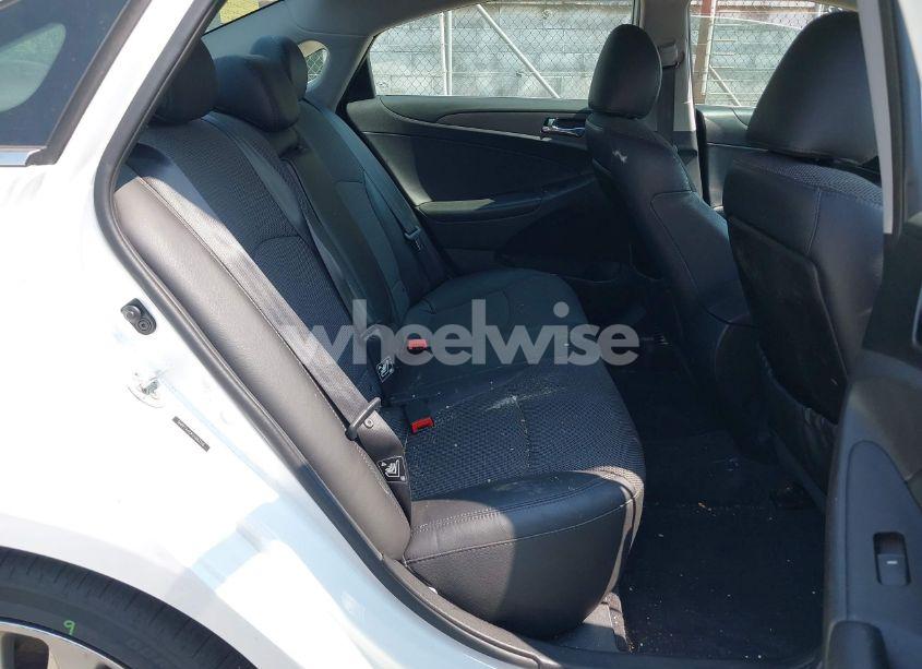 Photo 8 of 2012 Hyundai Sonata SE (VIN 5NPEC4ACXCH463316)