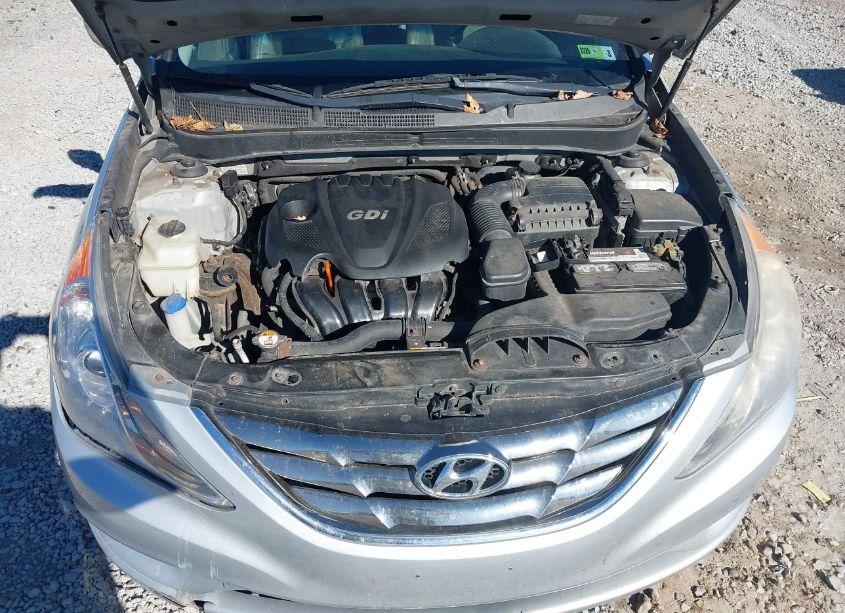 Photo 10 of 2013 Hyundai Sonata SE (VIN 5NPEC4ACXDH579388)