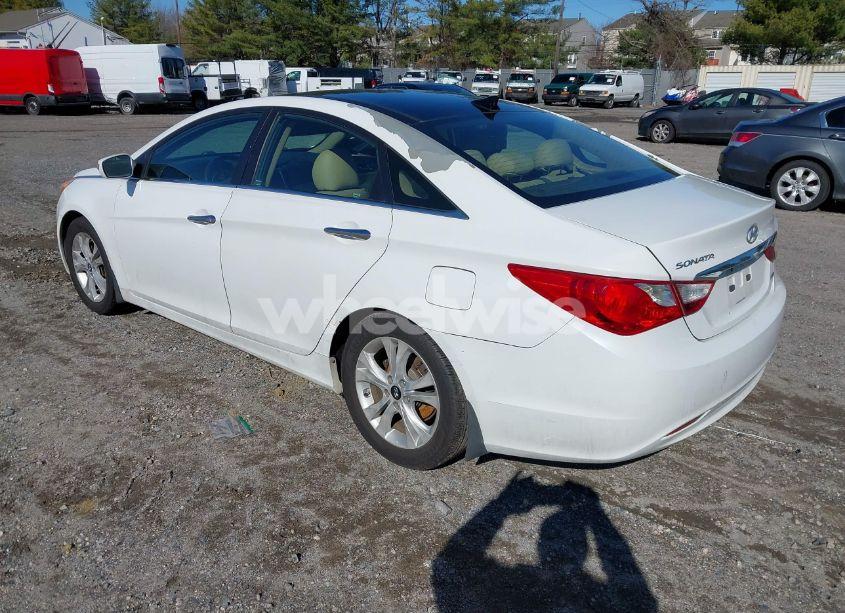 Photo 3 of 2013 Hyundai Sonata LIMITED (VIN 5NPEC4ACXDH588964)
