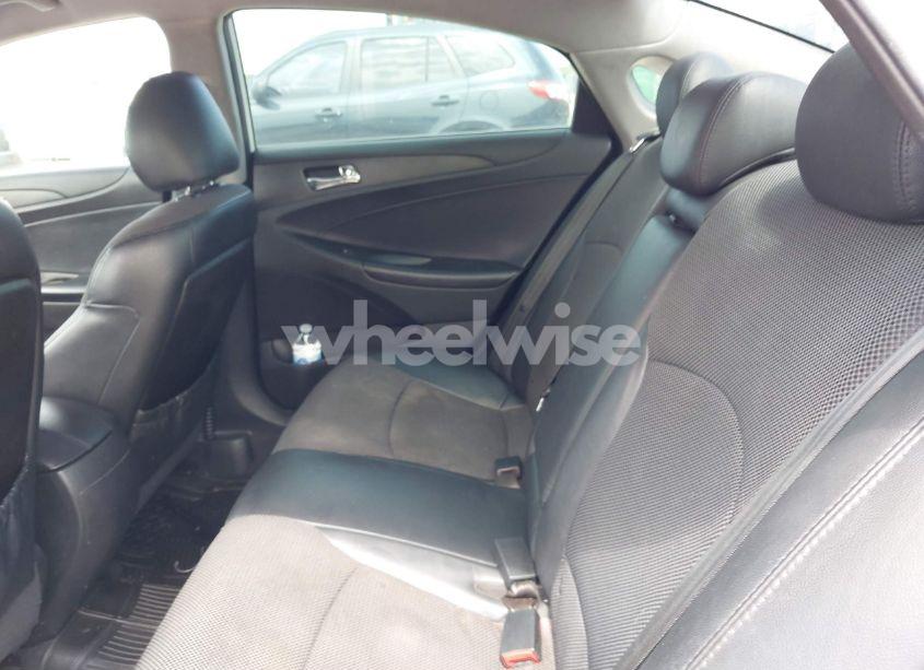 Photo 8 of 2013 Hyundai Sonata SE (VIN 5NPEC4ACXDH612048)