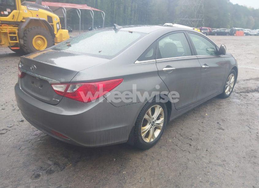 Photo 4 of 2013 Hyundai Sonata LIMITED (VIN 5NPEC4ACXDH636740)