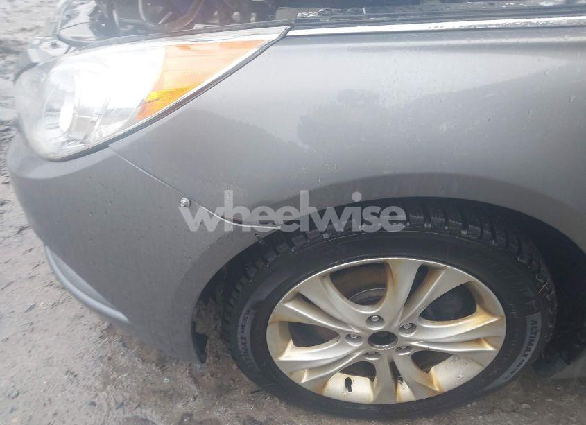 Photo 6 of 2013 Hyundai Sonata LIMITED (VIN 5NPEC4ACXDH636740)