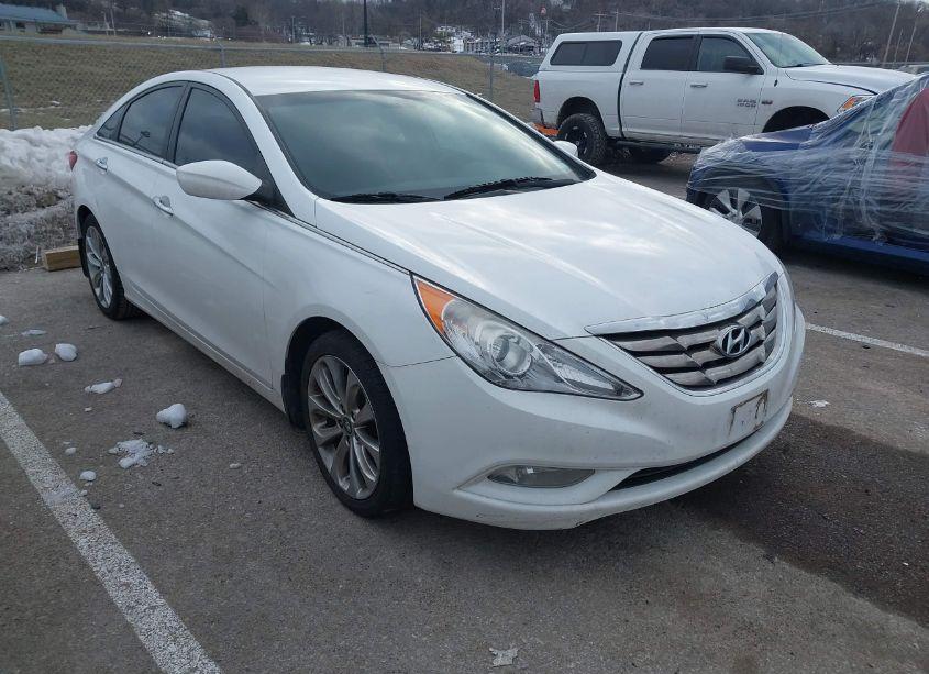 2013 Hyundai Sonata SE (VIN 5NPEC4ACXDH676882) main photo