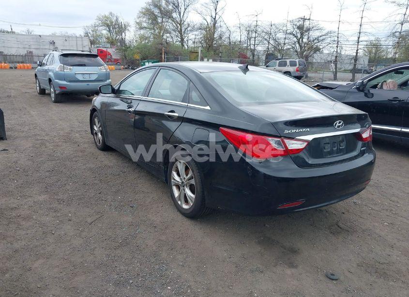 Photo 3 of 2013 Hyundai Sonata LIMITED (VIN 5NPEC4ACXDH696923)