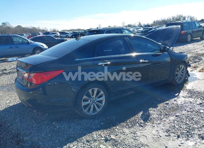 Photo 4 of 2013 Hyundai Sonata SE (VIN 5NPEC4ACXDH783415)