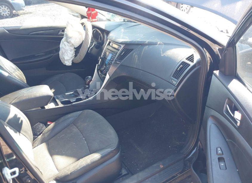 Photo 5 of 2013 Hyundai Sonata SE (VIN 5NPEC4ACXDH783415)