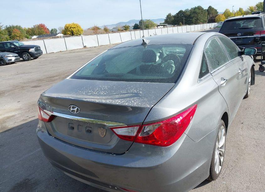 Photo 15 of 2013 Hyundai Sonata SE (VIN 5NPEC4ACXDH787352)
