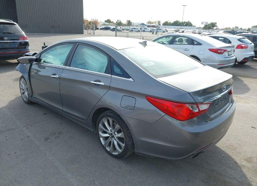 Photo 3 of 2013 Hyundai Sonata SE (VIN 5NPEC4ACXDH787352)