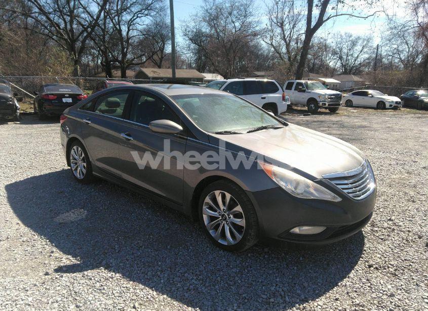 2013 Hyundai Sonata SE (VIN 5NPEC4ACXDH806756) main photo