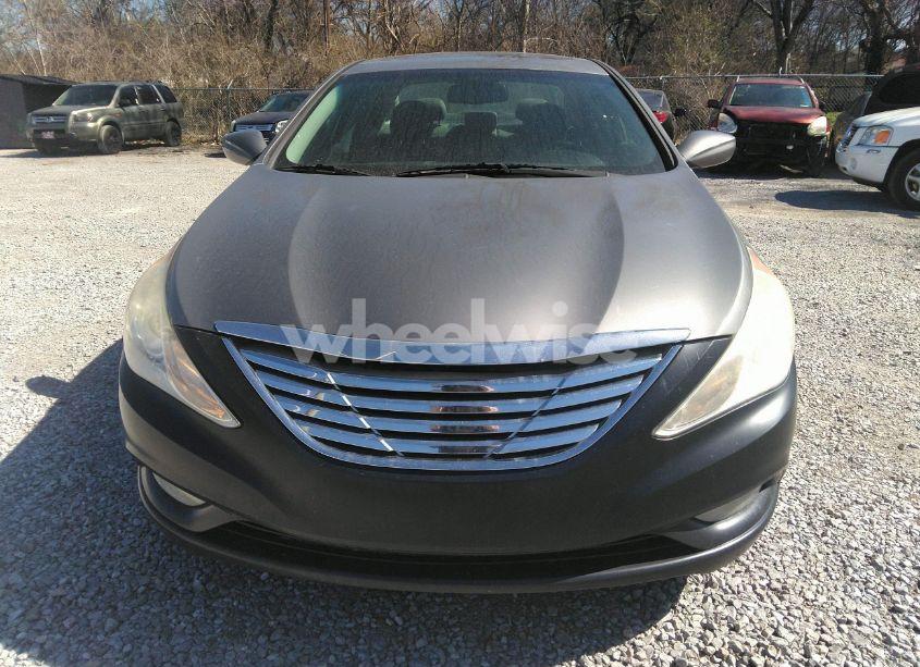 Photo 12 of 2013 Hyundai Sonata SE (VIN 5NPEC4ACXDH806756)