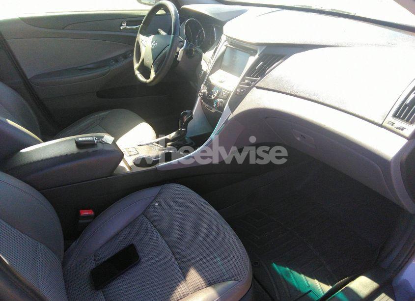 Photo 5 of 2013 Hyundai Sonata SE (VIN 5NPEC4ACXDH806756)