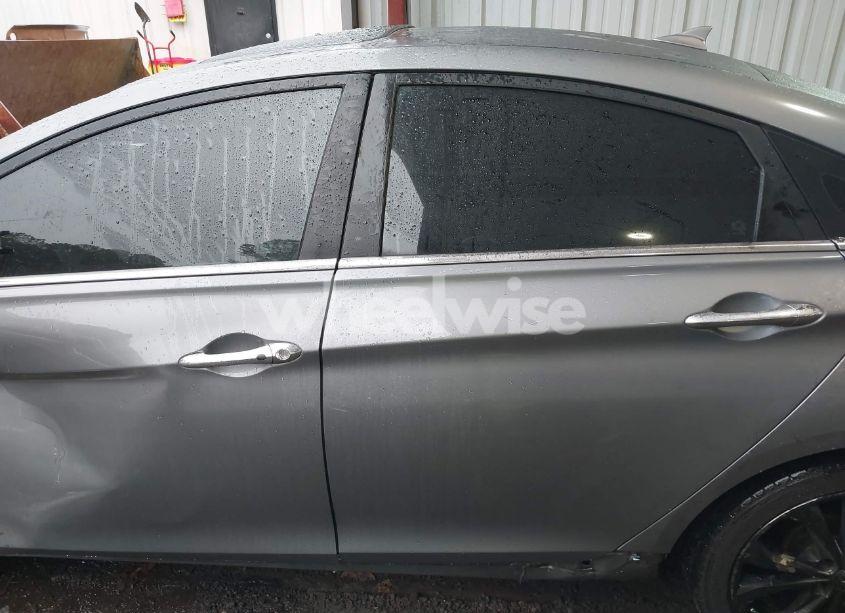 Photo 14 of 2014 Hyundai Sonata SE (VIN 5NPEC4ACXEH825499)