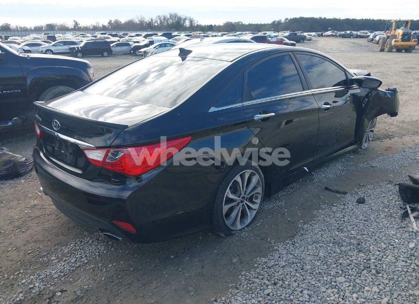 Photo 4 of 2014 Hyundai Sonata SE (VIN 5NPEC4ACXEH827575)