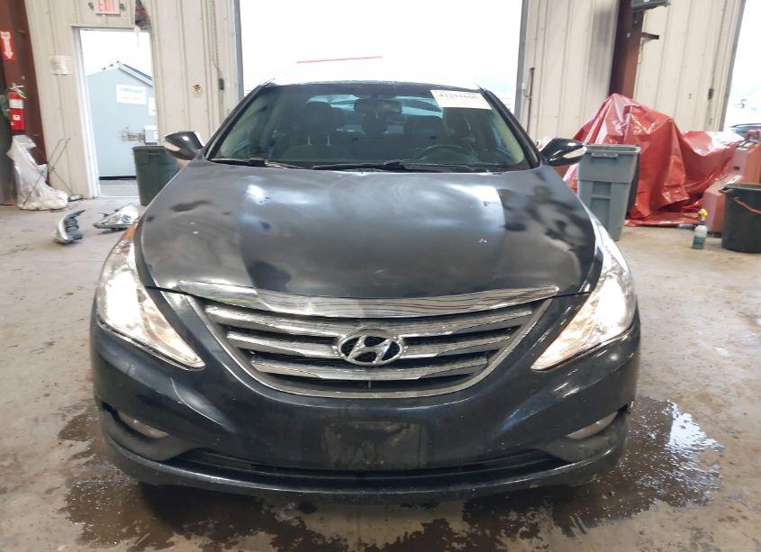 Photo 13 of 2014 Hyundai Sonata SE (VIN 5NPEC4ACXEH835255)