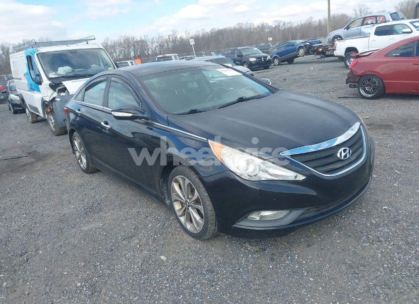 2014 Hyundai Sonata SE (VIN 5NPEC4ACXEH911797) main photo