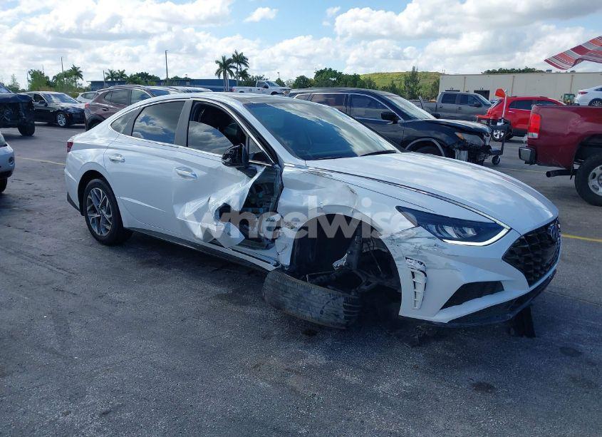 2021 Hyundai Sonata SEL (VIN 5NPEF4JA1MH085698) main photo