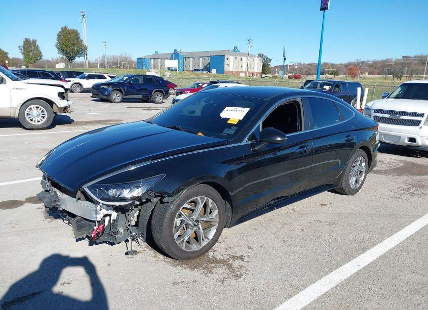Photo 2 of 2020 Hyundai Sonata SEL (VIN 5NPEF4JA3LH039613)