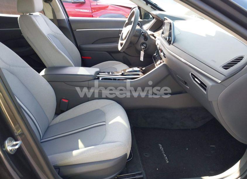 Photo 5 of 2020 Hyundai Sonata SE (VIN 5NPEG4JA0LH053904)