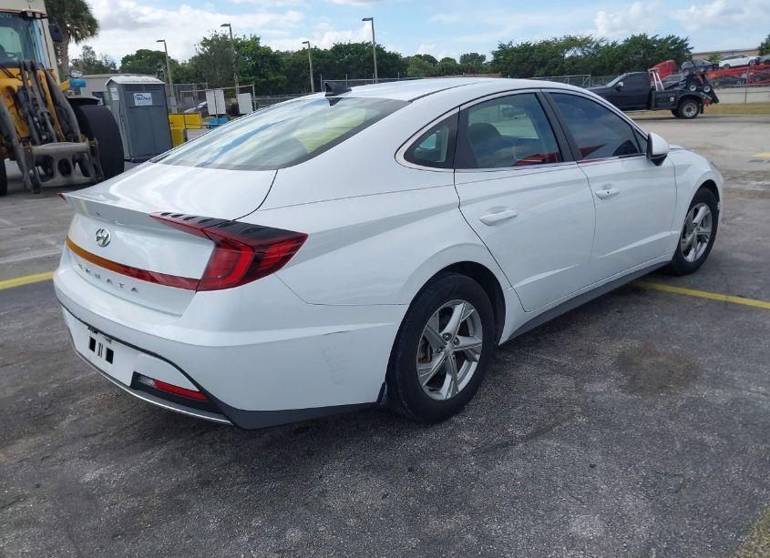 Photo 4 of 2021 Hyundai Sonata SE (VIN 5NPEG4JA0MH104321)