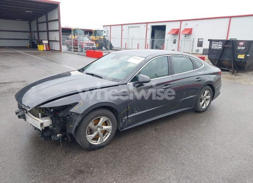 Photo 2 of 2021 Hyundai Sonata SE (VIN 5NPEG4JA1MH064640)