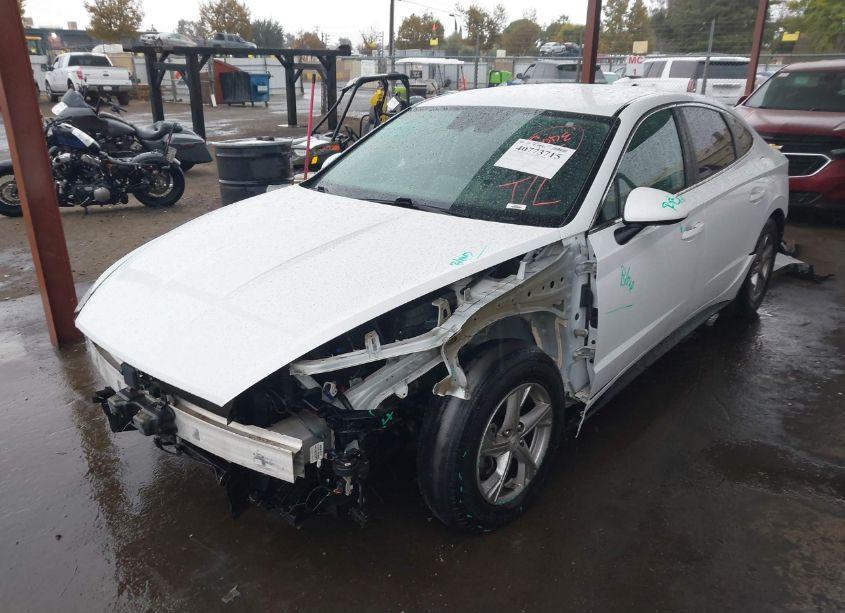 Photo 2 of 2021 Hyundai Sonata SE (VIN 5NPEG4JA1MH105350)