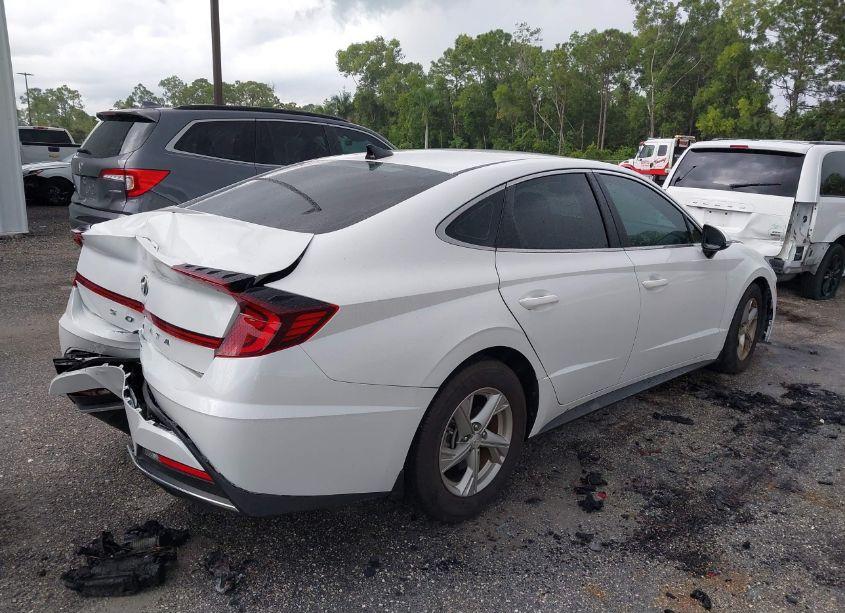 Photo 4 of 2022 Hyundai Sonata SE (VIN 5NPEG4JA1NH148975)