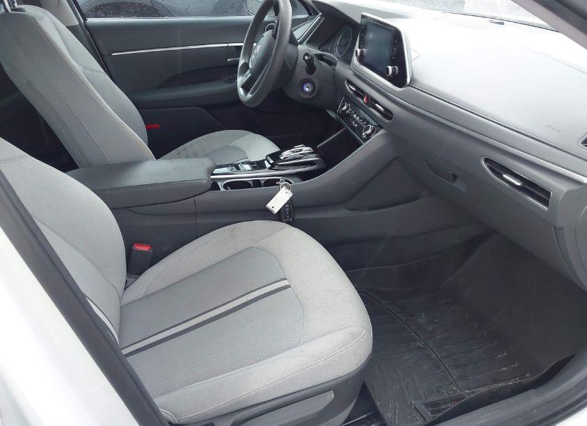 Photo 5 of 2022 Hyundai Sonata SE (VIN 5NPEG4JA1NH148975)