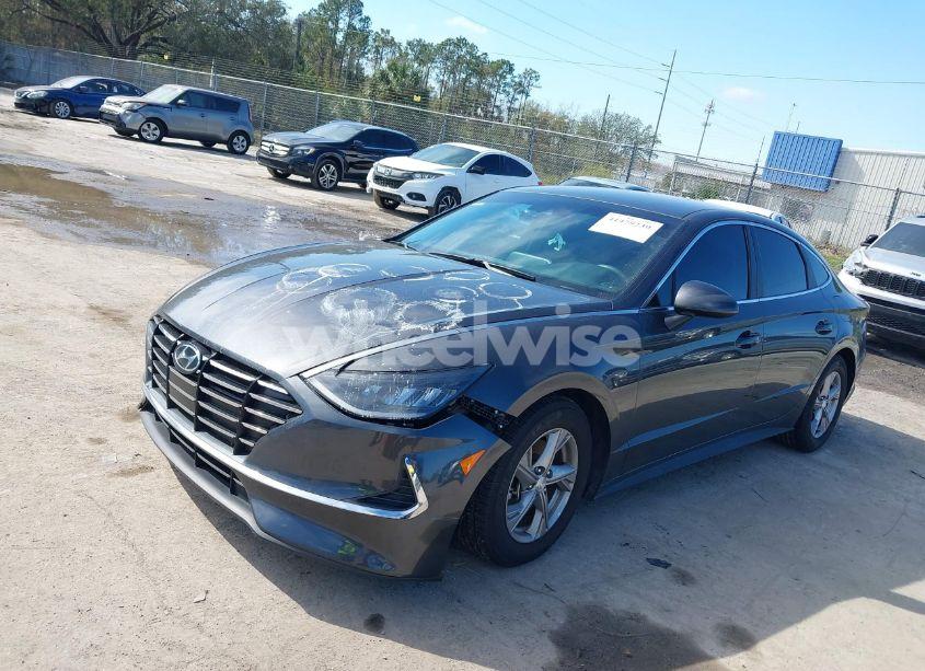 Photo 2 of 2020 Hyundai Sonata SE (VIN 5NPEG4JA2LH062135)