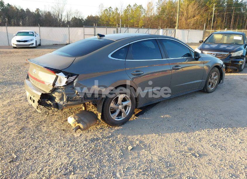 Photo 4 of 2021 Hyundai Sonata SE (VIN 5NPEG4JA2MH079311)