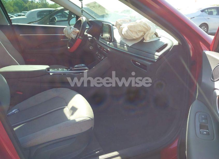 Photo 5 of 2021 Hyundai Sonata SE (VIN 5NPEG4JA2MH085948)