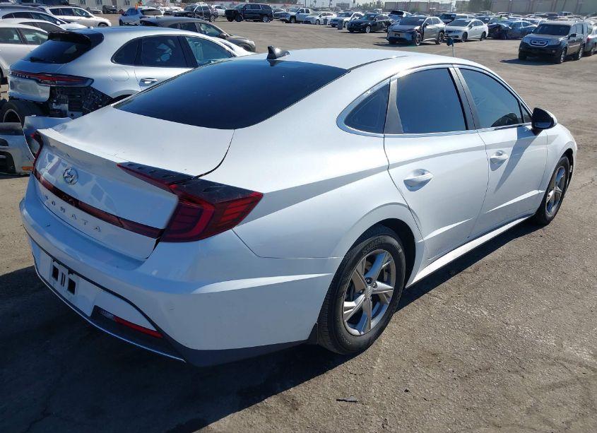 Photo 4 of 2021 Hyundai Sonata SE (VIN 5NPEG4JA2MH094780)
