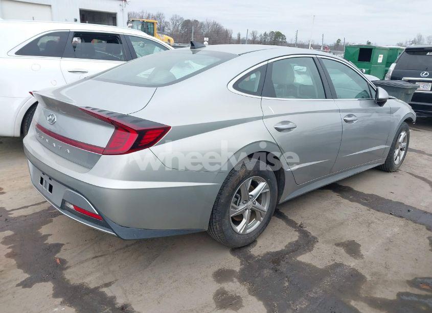 Photo 4 of 2021 Hyundai Sonata SE (VIN 5NPEG4JA2MH094911)