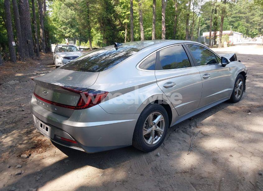 Photo 4 of 2022 Hyundai Sonata SE (VIN 5NPEG4JA2NH146572)