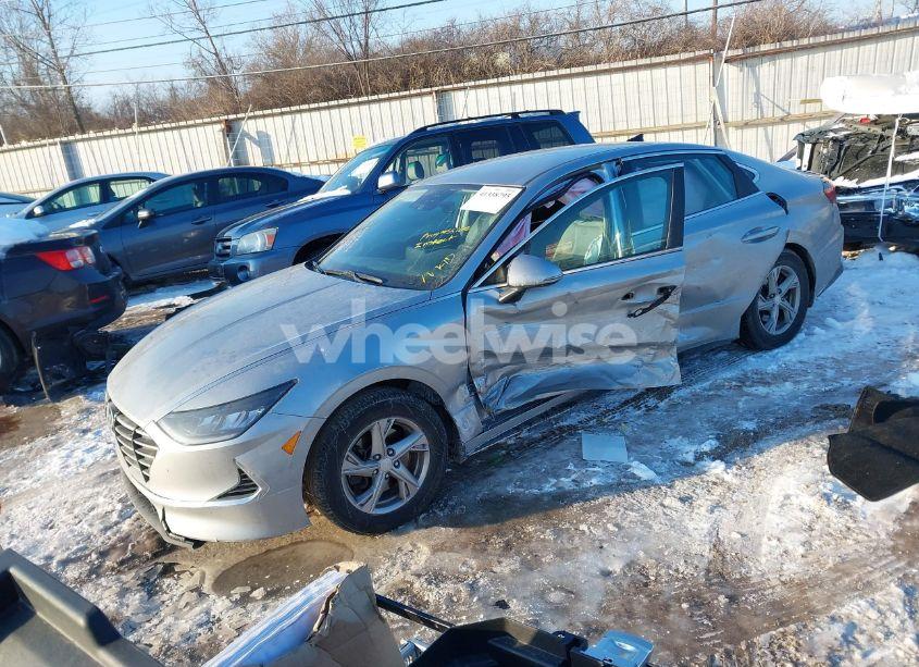 Photo 2 of 2022 Hyundai Sonata SE (VIN 5NPEG4JA2NH149438)