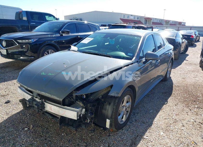 Photo 2 of 2021 Hyundai Sonata SE (VIN 5NPEG4JA3MH127110)