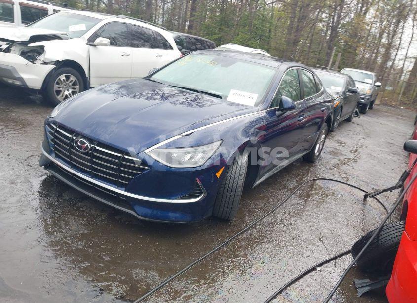 Photo 2 of 2022 Hyundai Sonata SE (VIN 5NPEG4JA3NH146189)